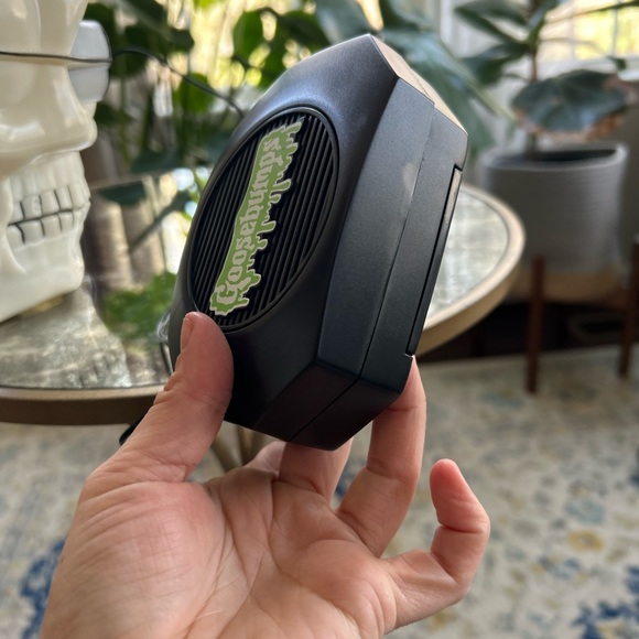 RARE HTF 1996 Goosebumps Curly The Skeleton Mask With Voice Changer Sound Box - Picture 6 of 17